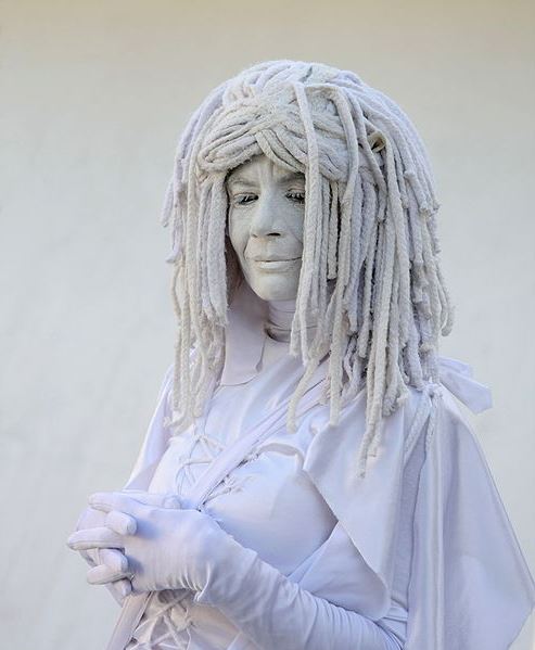dreadlocks_493px-living_statue_miami_beach_fl