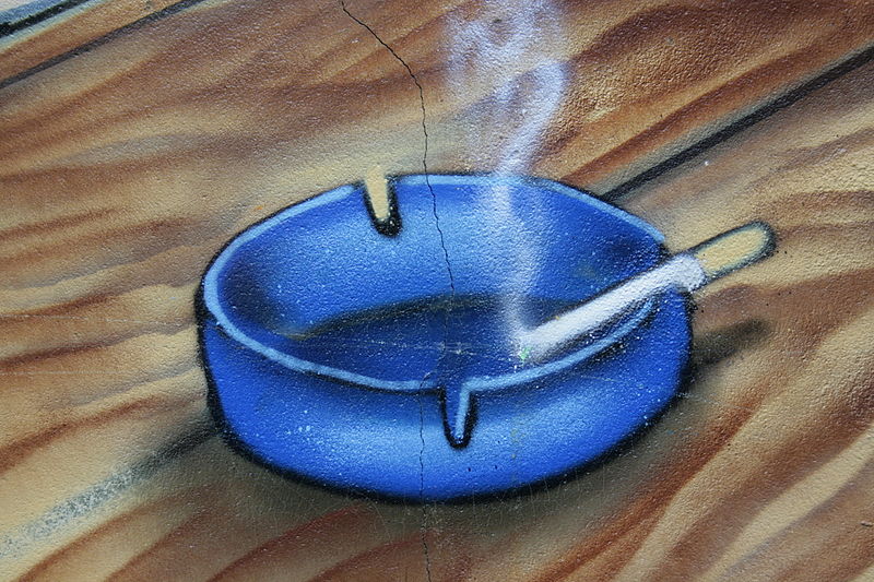 aschenbecher-wuppertal_-_simonsstrase_07_ies